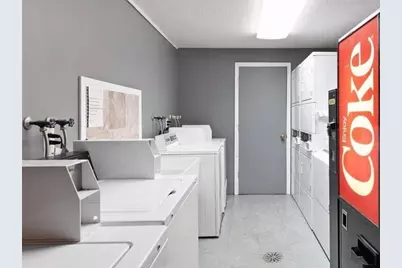 605 S 9th Street #8, Minneapolis, MN 55404 - Photo 12