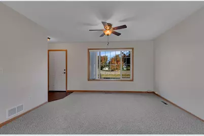 617 Cottonwood Avenue, Litchfield, MN 55355 - Photo 8