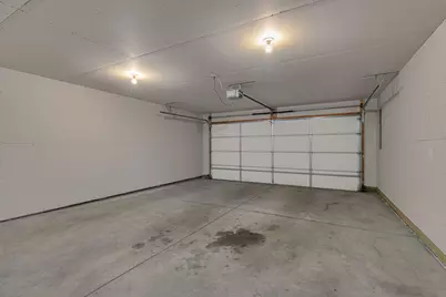 647 Cottonwood Avenue, Litchfield, MN 55355 - Photo 16