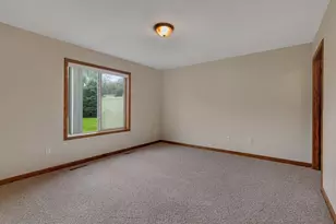 647 Cottonwood Ave, Litchfield, MN 55355 - Photo 12