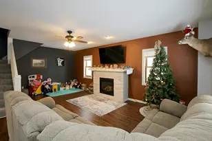 302 2nd St SE, Renville, MN 56284 - Photo 6