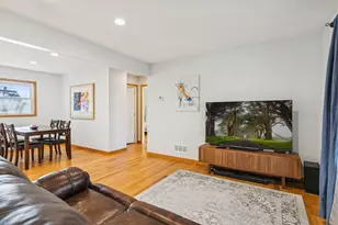 984 Tuscarora Ave, Saint Paul, MN 55102 - Photo 6