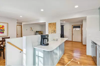 984 Tuscarora Avenue, Saint Paul, MN 55102 - Photo 14