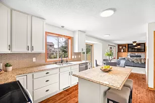 19810 Evensong Ave, Farmington, MN 55024 - Photo 10