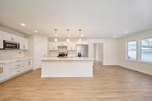 5850 6th St NE, Fridley, MN 55432 - Photo 10