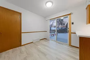 8232 Hemingway Ave S, Cottage Grove, MN 55016 - Photo 10