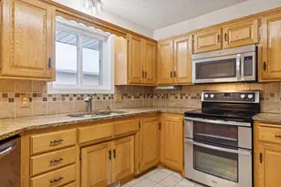 7095 Ivy Ridge Ln, Circle Pines, MN 55014 - Photo 8