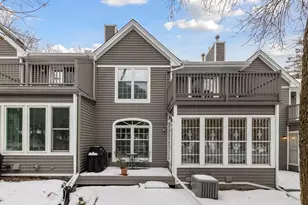 103 Edgewood Ct, Wayzata, MN 55391 - Photo 32