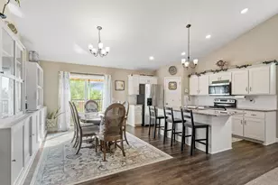 5029 Oak St, Maple Plain, MN 55359 - Photo 6