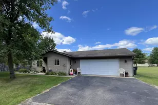 14691 Lynndale Dr, Baxter, MN 56425 - Photo 2