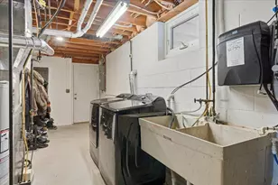 7048 Montrose Rd, Woodbury, MN 55125 - Photo 24