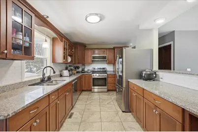 7048 Montrose Road, Woodbury, MN 55125 - Photo 8