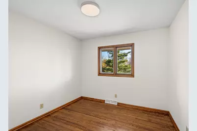 15701 Oak Ridge Road, Eden Prairie, MN 55346 - Photo 16