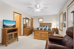 1373 5th St E, Saint Paul, MN 55106 - Photo 12