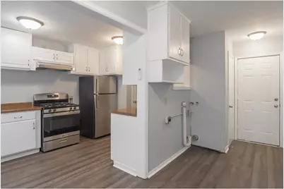 5048 Girard Avenue N, Minneapolis, MN 55430 - Photo 4