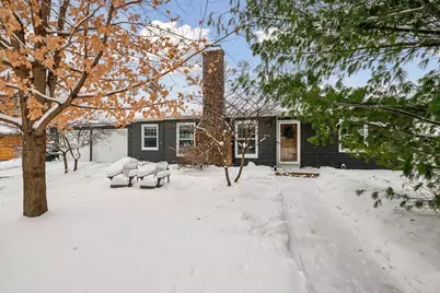 2941 Noble Avenue N, Golden Valley, MN 55422 - Photo 2