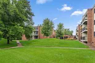 4 Pine Tree Dr, Arden Hills, MN 55112 - Photo 20