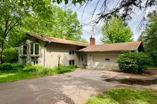 12521 Homestead Dr, Hugo, MN 55110 - Photo 10