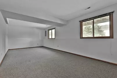 2052 Bradley Street, Maplewood, MN 55117 - Photo 18