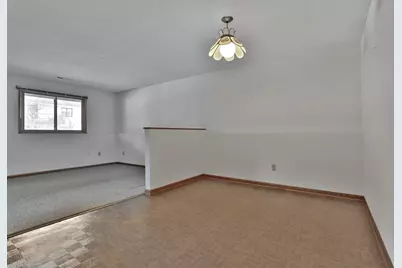 2052 Bradley Street, Maplewood, MN 55117 - Photo 16
