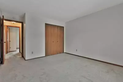 2052 Bradley Street, Maplewood, MN 55117 - Photo 12