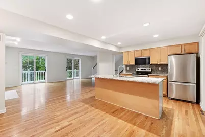 204 Central Avenue S, Wayzata, MN 55391 - Photo 10