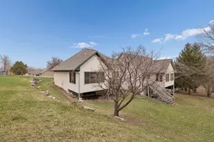 625 E 1st St, Waconia, MN 55387 - Photo 30