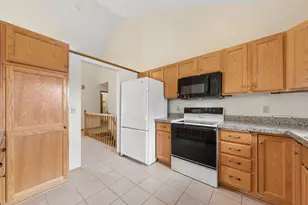 625 E 1st St, Waconia, MN 55387 - Photo 10