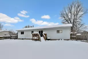 30125 Ridgewood Ave, Shafer, MN 55074 - Photo 2