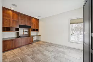 519 Holly Ln N, Oakdale, MN 55128 - Photo 10