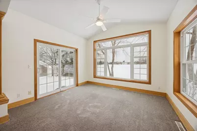 519 Holly Lane N, Oakdale, MN 55128 - Photo 12