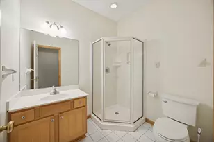 519 Holly Ln N, Oakdale, MN 55128 - Photo 22