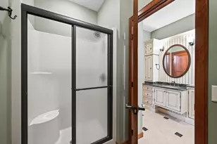 7 Hawthorne Ct, North Oaks, MN 55127 - Photo 28