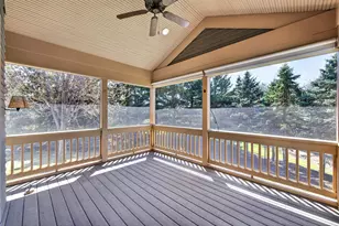 7 Hawthorne Ct, North Oaks, MN 55127 - Photo 20