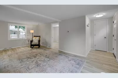 6690 Nez Perce Drive, Chanhassen, MN 55317 - Photo 4