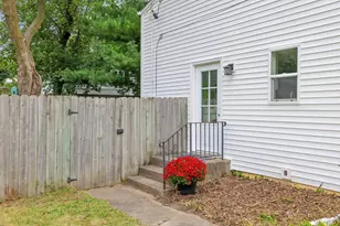 6690 Nez Perce Dr, Chanhassen, MN 55317 - Photo 10