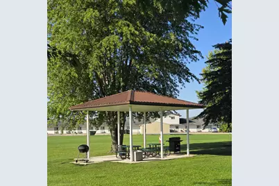 1918 Greenwood Street E, Thief River Falls, MN 56701 - Photo 18