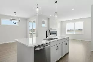 20250 Keystone Ave, Lakeville, MN 55044 - Photo 4