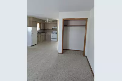 376 4th Street E #11, Halstad, MN 56548 - Photo 4