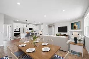 10547 Bent Pne Ln, Woodbury, MN 55129 - Photo 2