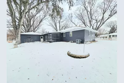 6801 Toledo Avenue N, Brooklyn Center, MN 55429 - Photo 30