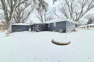 6801 Toledo Ave N, Brooklyn Center, MN 55429 - Photo 30