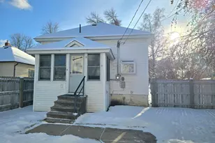 720 6th St, International Falls, MN 56649 - Photo 8