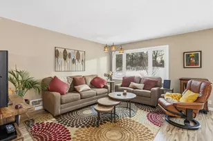 1684 Covington Ln, Eagan, MN 55122 - Photo 6