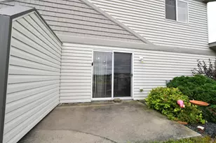 1024 Amanda Ct SW, Pine Island, MN 55963 - Photo 4