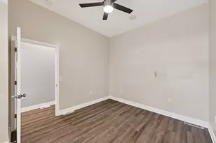 622 Bush Ave, Saint Paul, MN 55130 - Photo 12