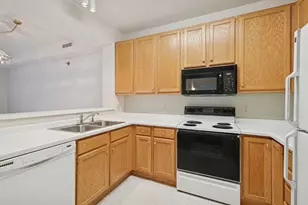 7420 Edinborough Way, Edina, MN 55435 - Photo 10