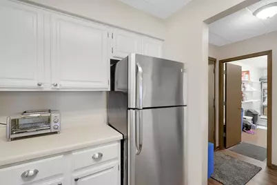 3300 Louisiana Avenue S #517, Saint Louis Park, MN 55426 - Photo 6