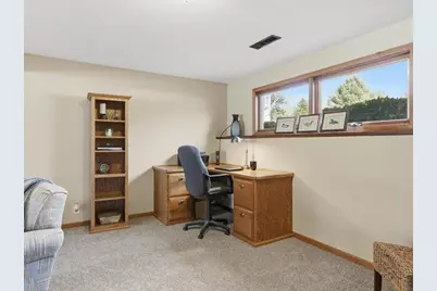 1828 Oak Ridge Drive, New Richmond, WI 54017 - Photo 6