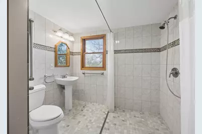 247 Glenmar Avenue, Mahtomedi, MN 55115 - Photo 18